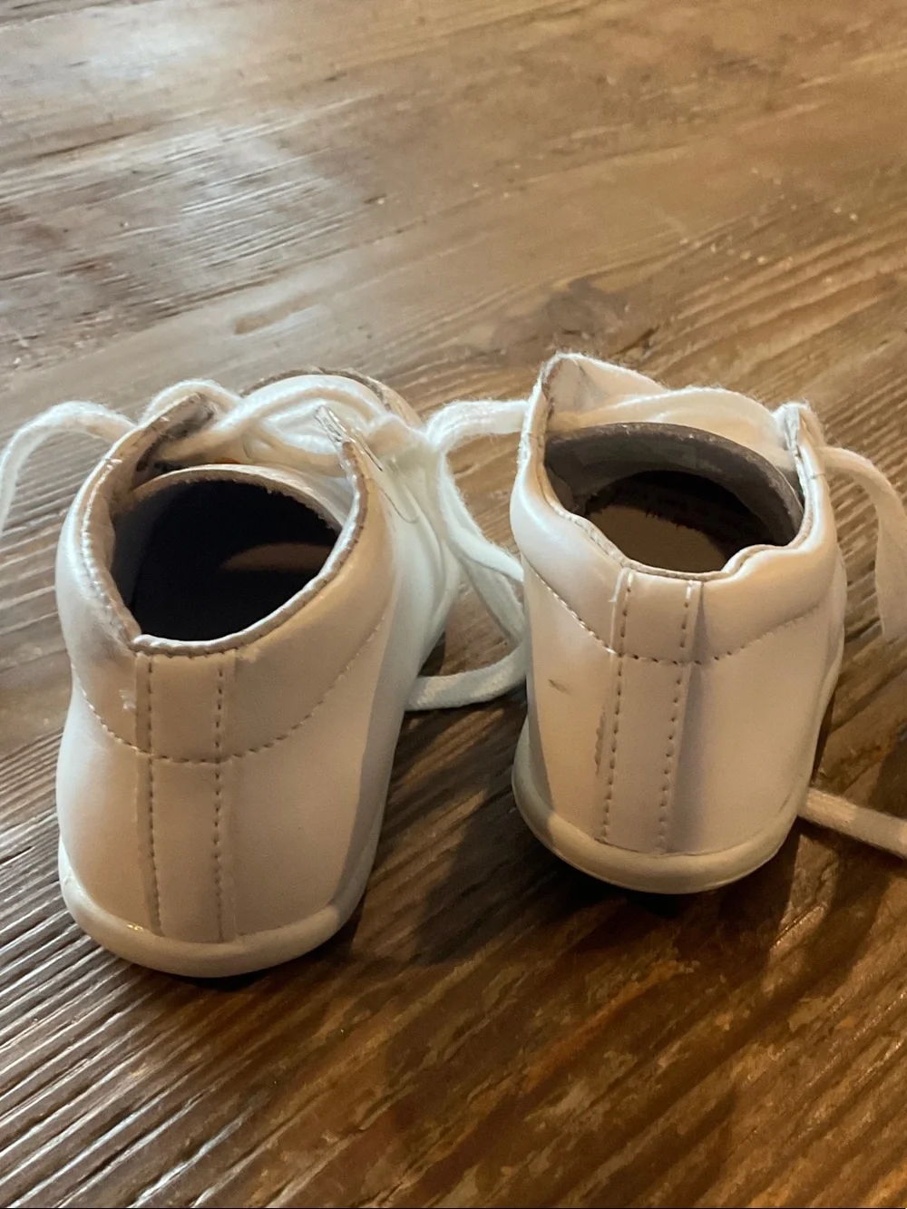 Life Stride classic white